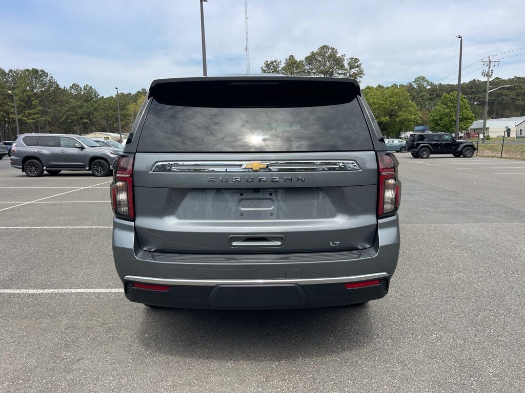 2022 Chevrolet Suburban LT