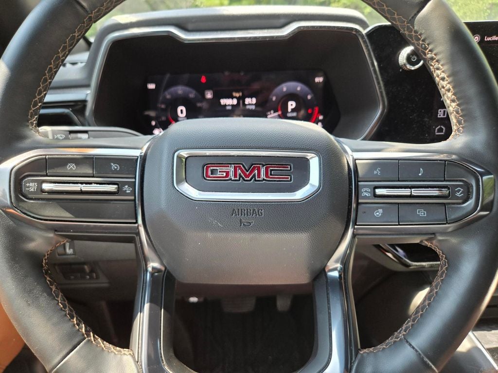 2025 GMC Canyon AT4