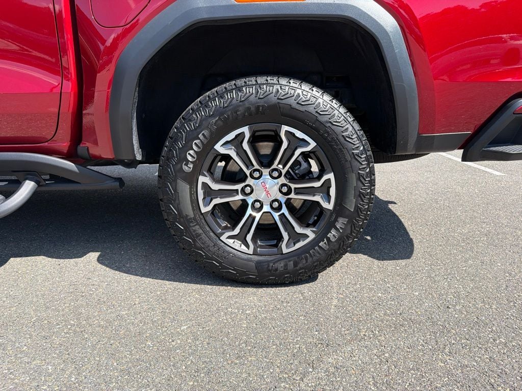 2025 GMC Canyon AT4