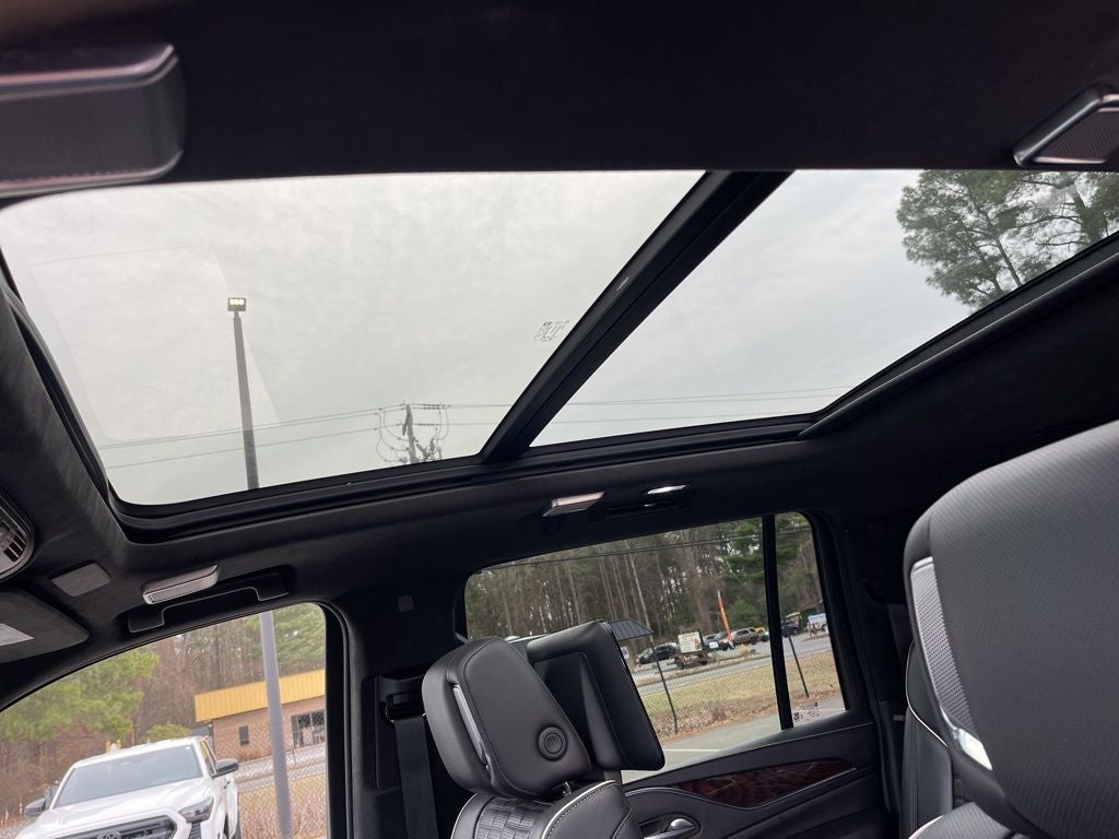 2023 Cadillac Escalade ESV Sport Platinum