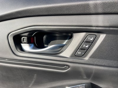 2025 Honda Accord Hybrid Touring **HondaTrue Certified 7 years/100,000 miles**