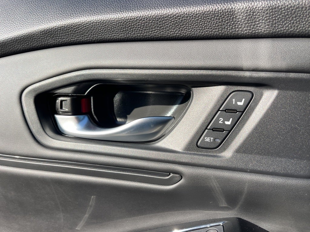 2025 Honda Accord Hybrid Touring **HondaTrue Certified 7 years/100,000 miles**