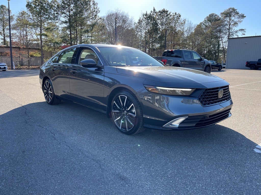 2025 Honda Accord Hybrid Touring **HondaTrue Certified 7 years/100,000 miles**