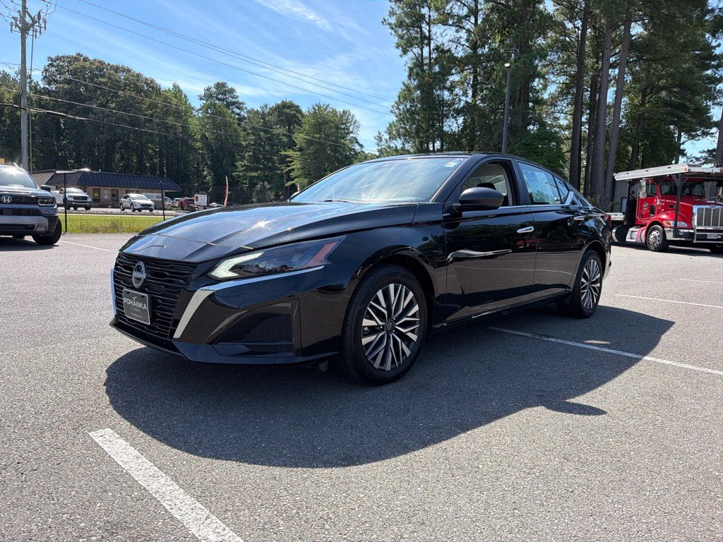 2025 Nissan Altima 2.5 SV AWD** Pohanka Certified ** ONE OWNER **