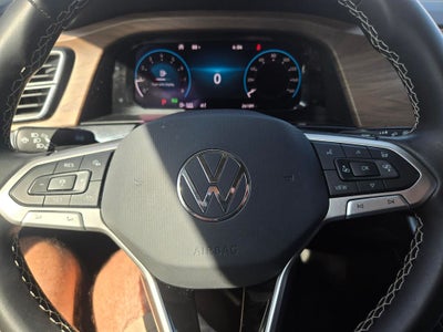 2025 Volkswagen Atlas 2.0T SE w/Technology