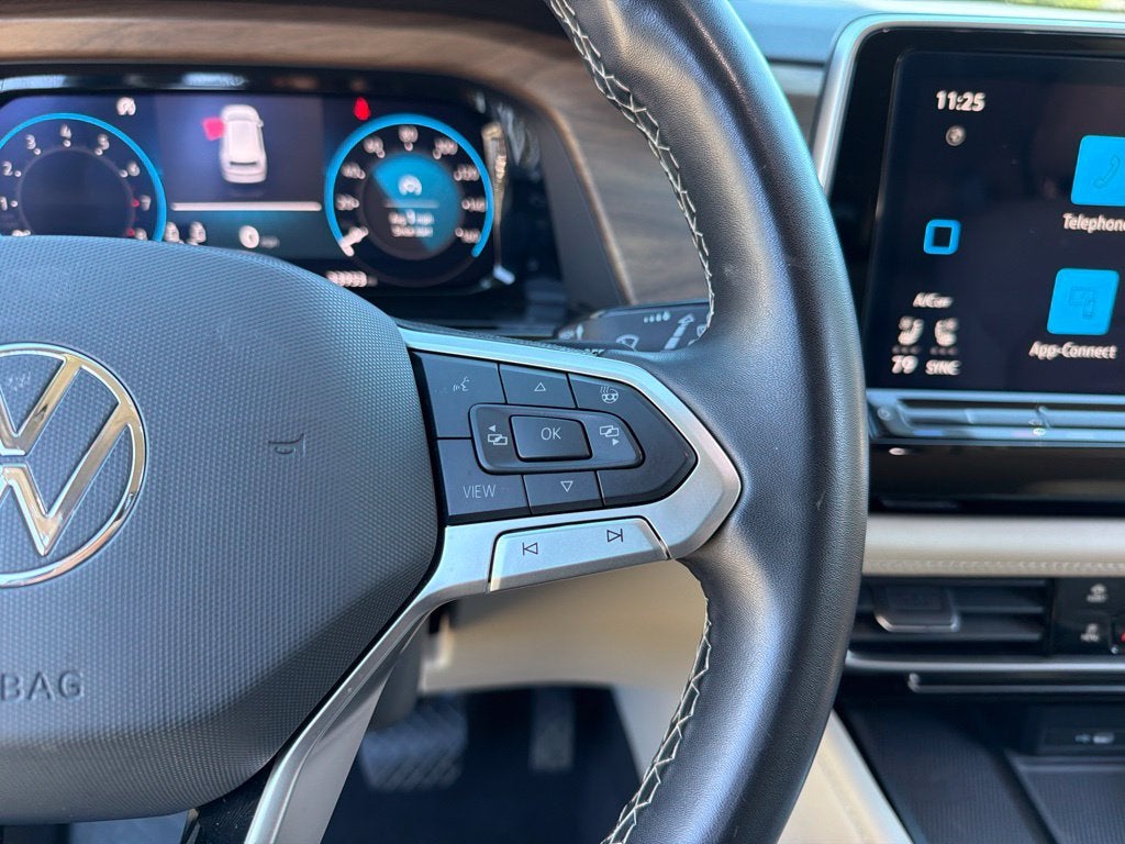 2024 Volkswagen Atlas 2.0T SE w/Technology