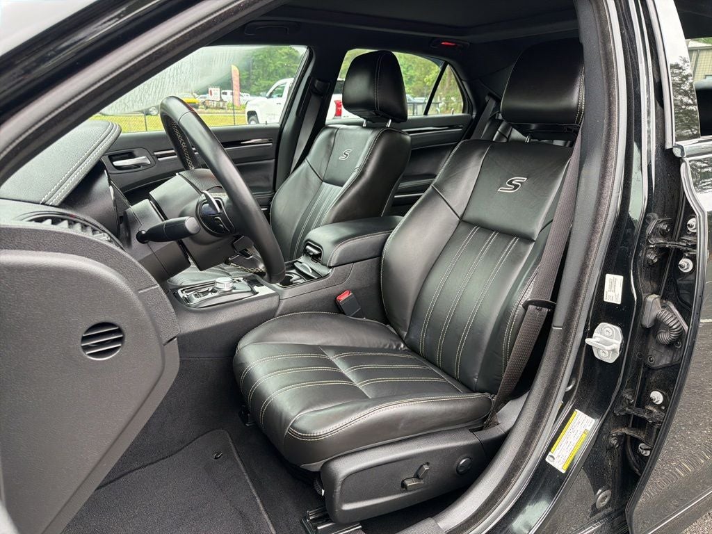 2022 Chrysler 300 S
