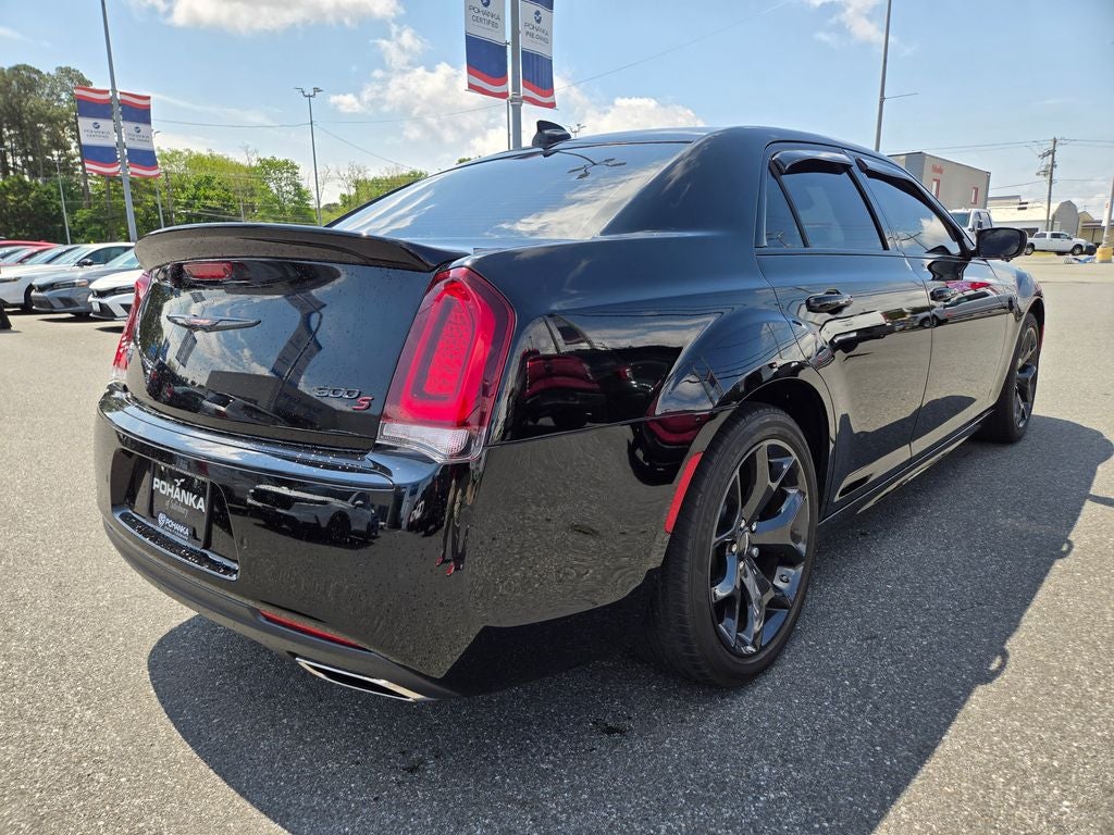 2022 Chrysler 300 S