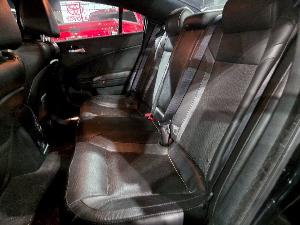 2018 Dodge Charger SXT Plus