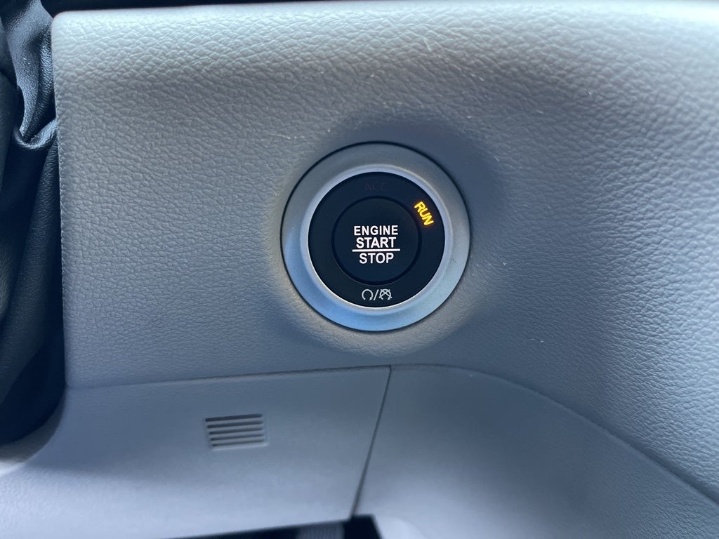 2024 Chrysler Pacifica Touring L ** Pohanka Certified 10 Year/100,000 miles **