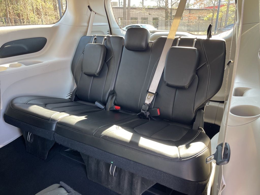 2024 Chrysler Pacifica Touring L ** Pohanka Certified 6 Months/6,000 Miles **