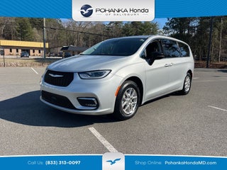 2024 Chrysler Pacifica Touring L ** Pohanka Certified 6 Months/6,000 Miles **