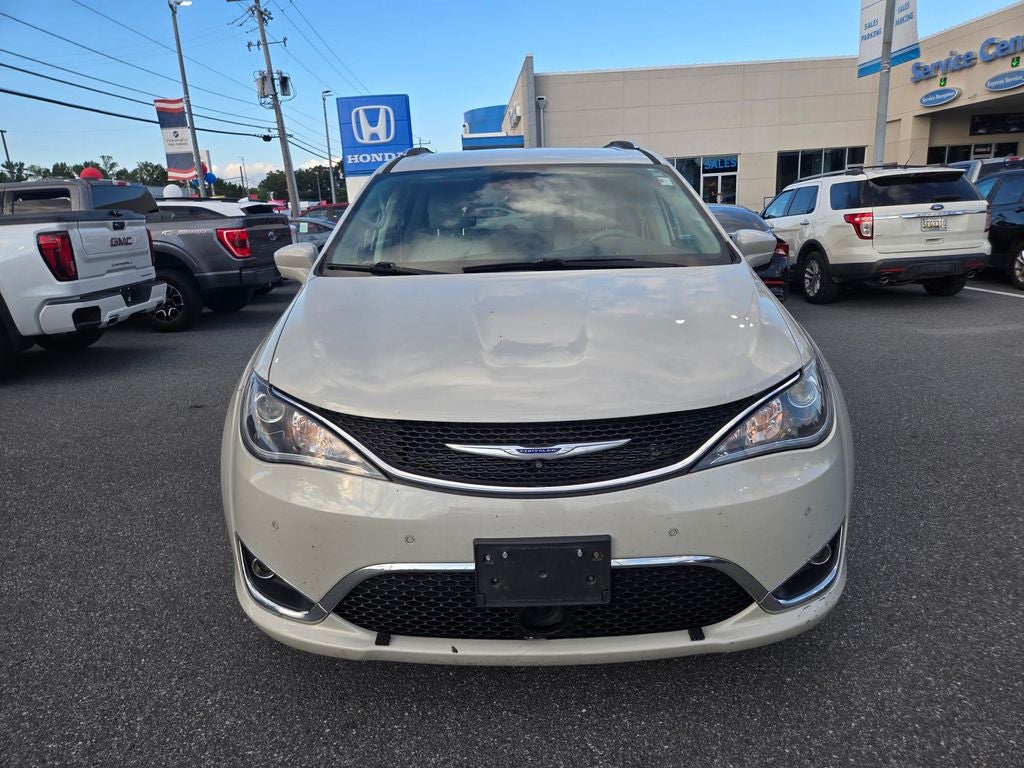 2020 Chrysler Pacifica Touring L