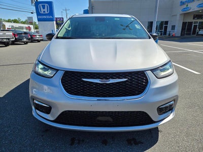 2024 Chrysler Pacifica Hybrid Select