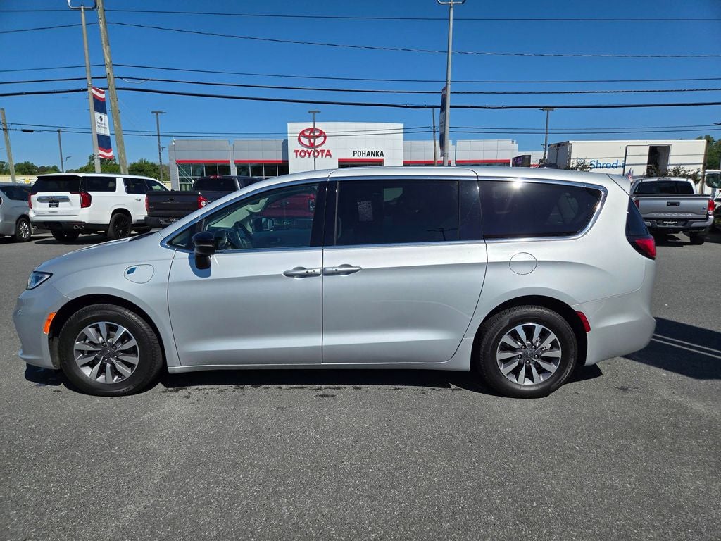 2024 Chrysler Pacifica Hybrid Select