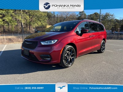 2023 Chrysler Pacifica Touring L ** Pohanka Certified 10 YEAR/100,000 **