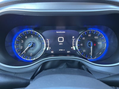 2023 Chrysler Pacifica Touring L ** Pohanka Certified 10 YEAR/100,000 **