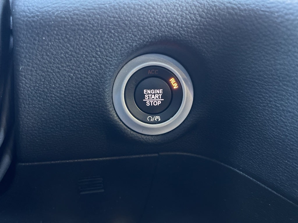 2023 Chrysler Pacifica Touring L ** Pohanka Certified 10 YEAR/100,000 **