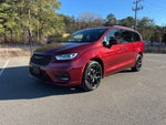 2023 Chrysler Pacifica Touring L ** Pohanka Certified 10 YEAR/100,000 **