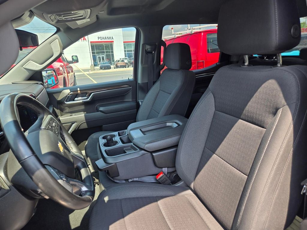 2025 Chevrolet Silverado 1500 LT LT1