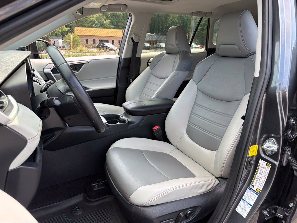 2019 Toyota RAV4 XLE Premium