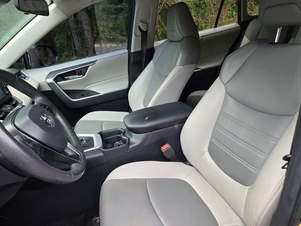 2019 Toyota RAV4 XLE Premium