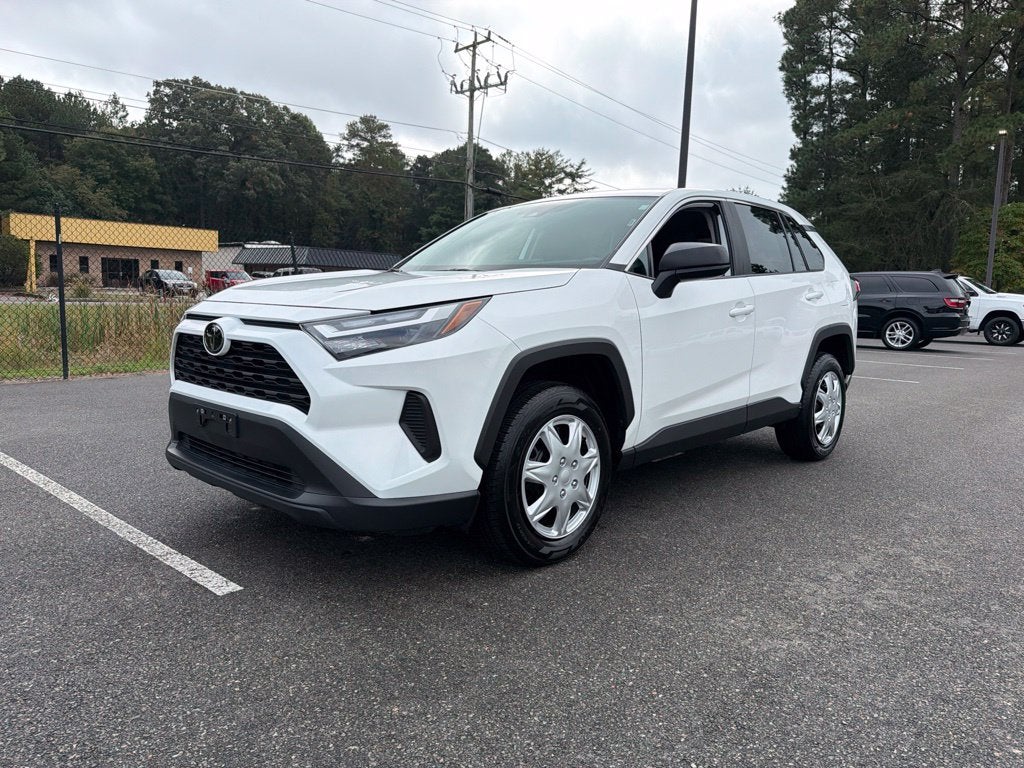 2025 Toyota RAV4 LE