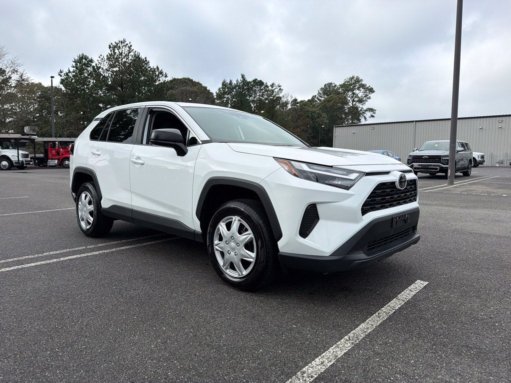 2025 Toyota RAV4 LE