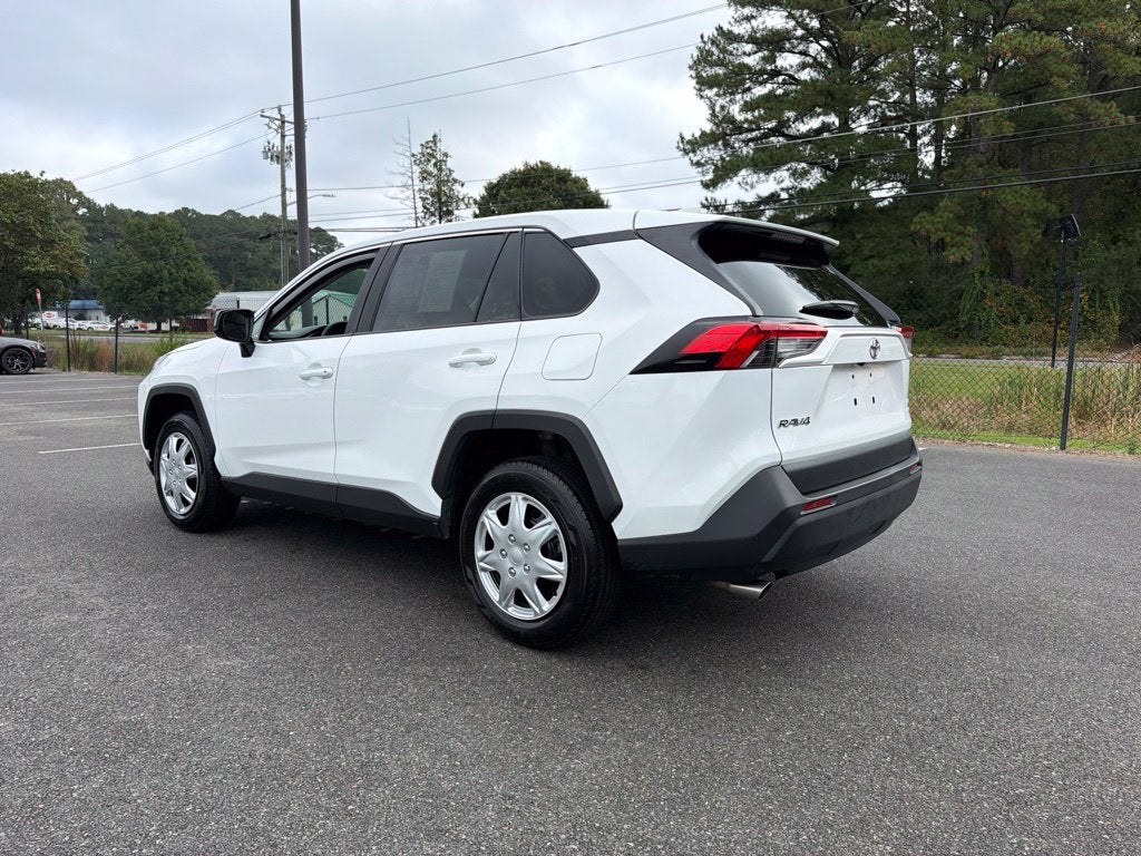 2025 Toyota RAV4 LE