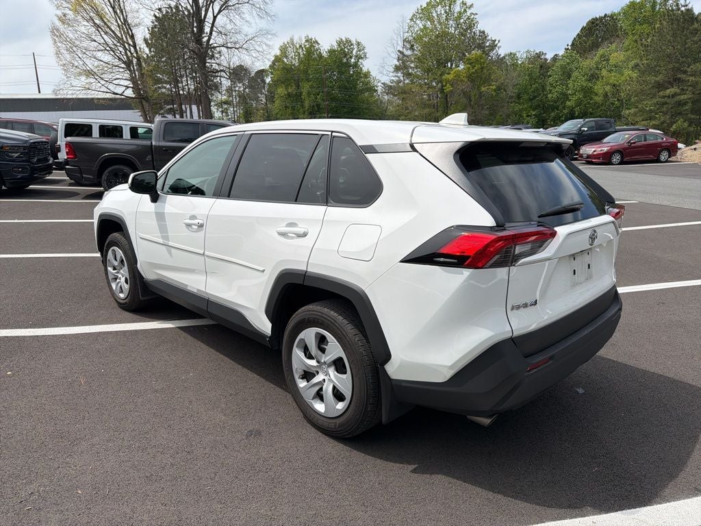 2025 Toyota RAV4 LE