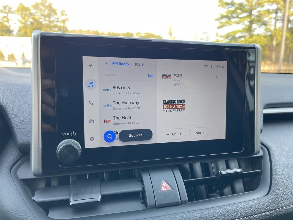 2025 Toyota RAV4 LE ** Pohanka Certified 10 Year / 100,000 **