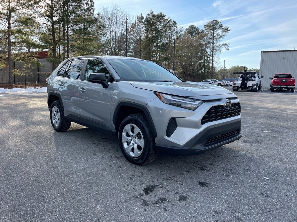 2025 Toyota RAV4 LE ** Pohanka Certified 10 Year / 100,000 **