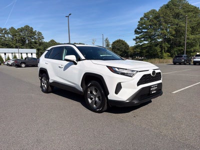 2024 Toyota RAV4 XLE