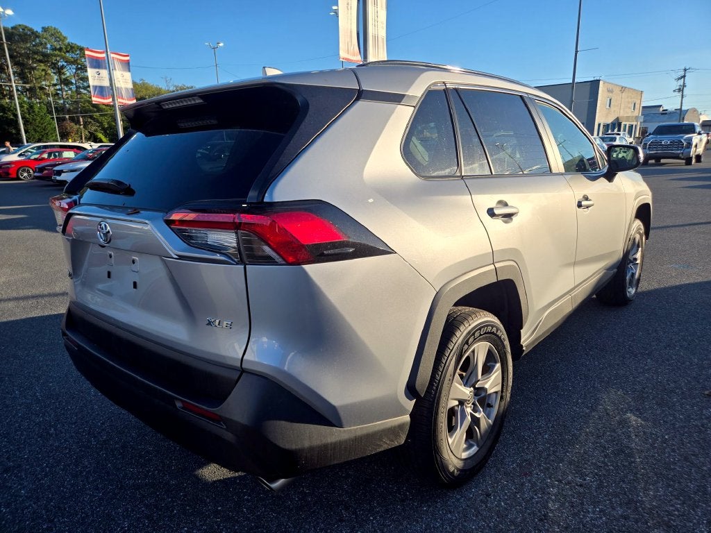 2025 Toyota RAV4 XLE