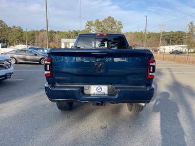 2024 RAM 2500 Big Horn 4WD ** NIGHT EDITION ** Pohanka Certified **