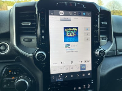 2024 RAM 2500 Big Horn 4WD ** NIGHT EDITION ** Pohanka Certified **