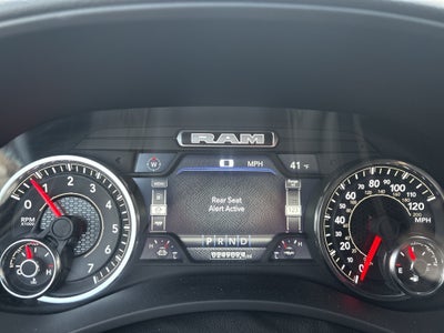 2024 RAM 2500 Big Horn 4WD ** Pohanka Certified 10 Year / 100,000 **