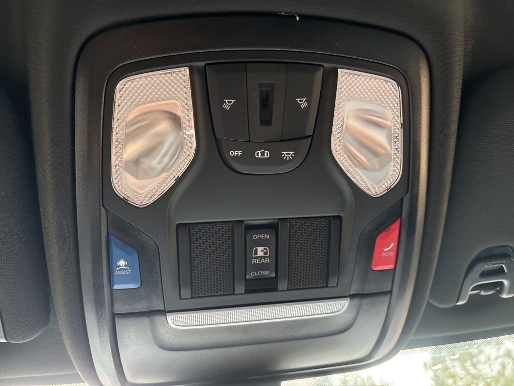 2024 RAM 2500 Big Horn 4WD ** Pohanka Certified 10 Year / 100,000 **