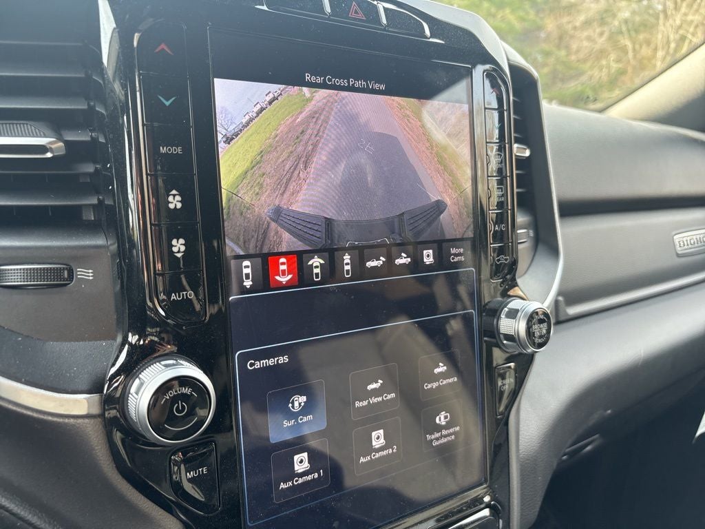 2024 RAM 2500 Big Horn ** Pohanka Certified 10 Year/100,000 Miles **