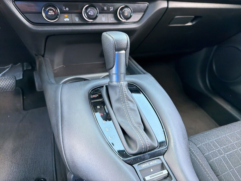 2025 Honda HR-V LX