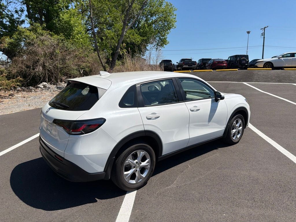 2025 Honda HR-V LX