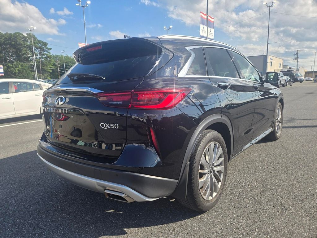 2023 INFINITI QX50 LUXE