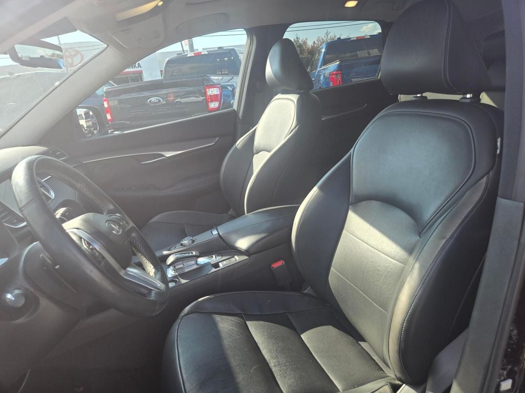 2023 INFINITI QX50 LUXE