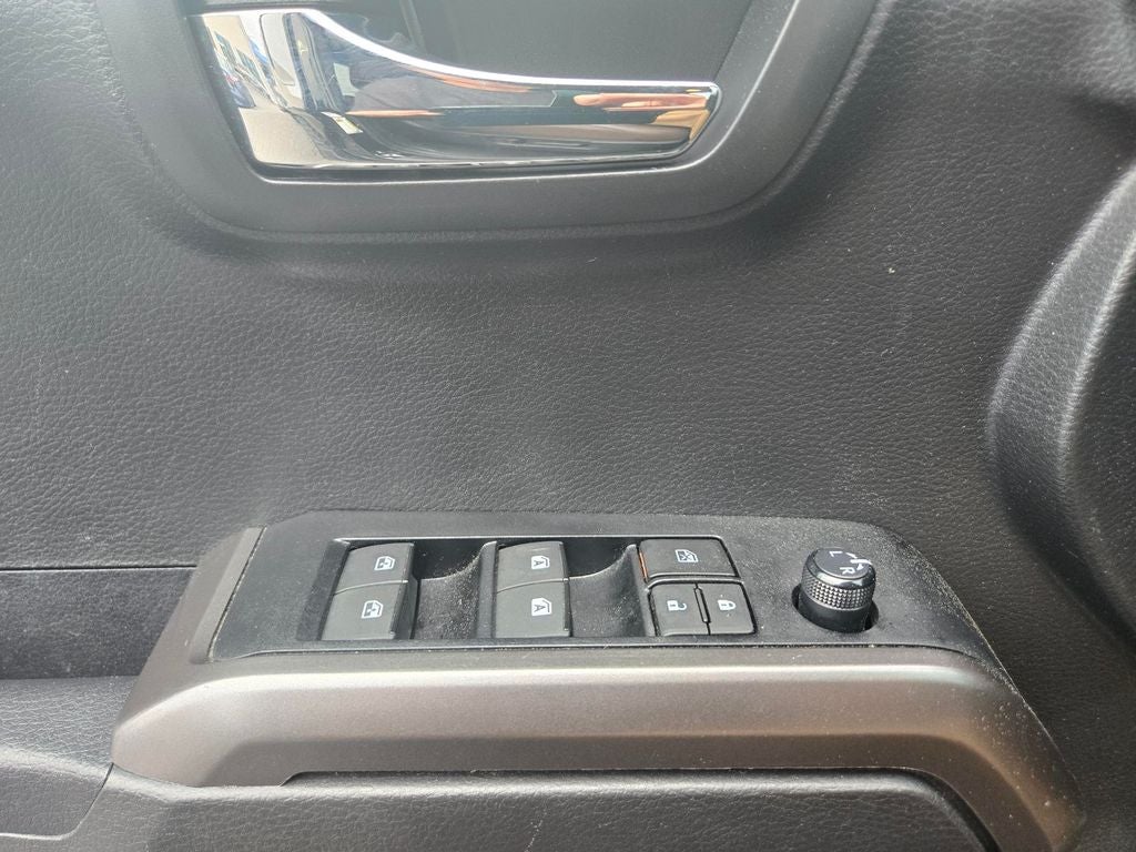 2023 Toyota Tacoma Limited V6