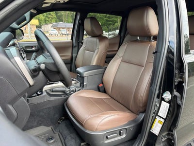 2023 Toyota Tacoma Limited V6