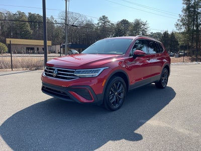 2024 Volkswagen Tiguan 2.0T SE ** Pohanka Certified 10 Year / 100,000 **