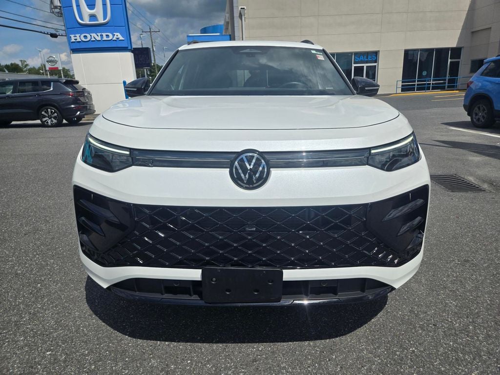 2025 Volkswagen Tiguan 2.0T SE R-Line Black