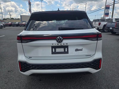 2025 Volkswagen Tiguan 2.0T SE R-Line Black