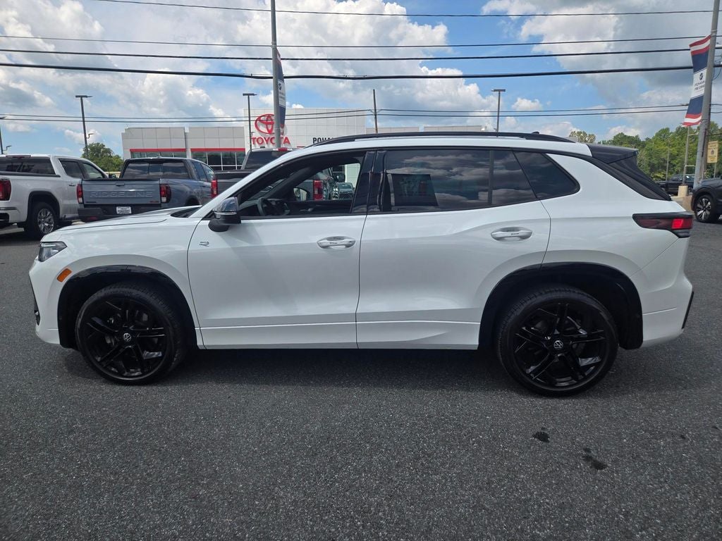 2025 Volkswagen Tiguan 2.0T SE R-Line Black
