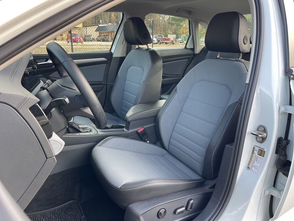 2025 Volkswagen Jetta 1.5T SE ** Pohanka Certified 10 YEAR/100,000 **